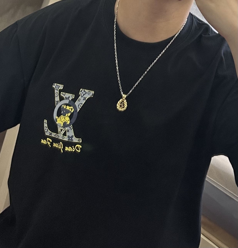 chr1st1an D10r necklaces